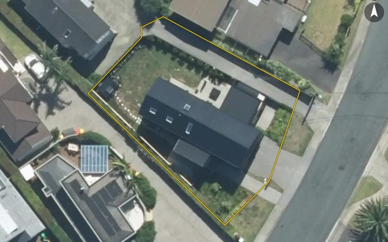 10 Vaughan Crescent