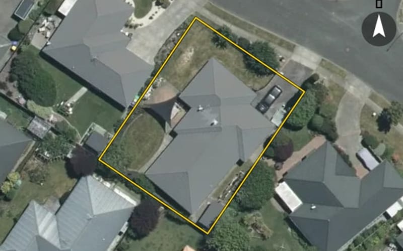 7 Saunders Crescent