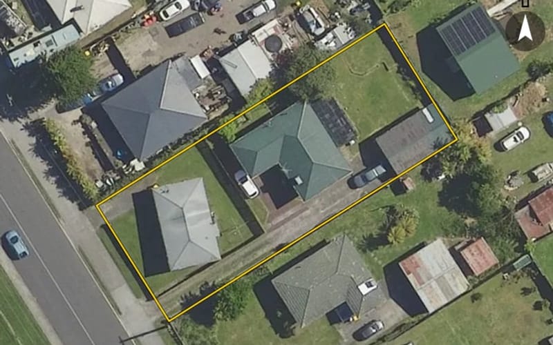 25A Thomas Crescent