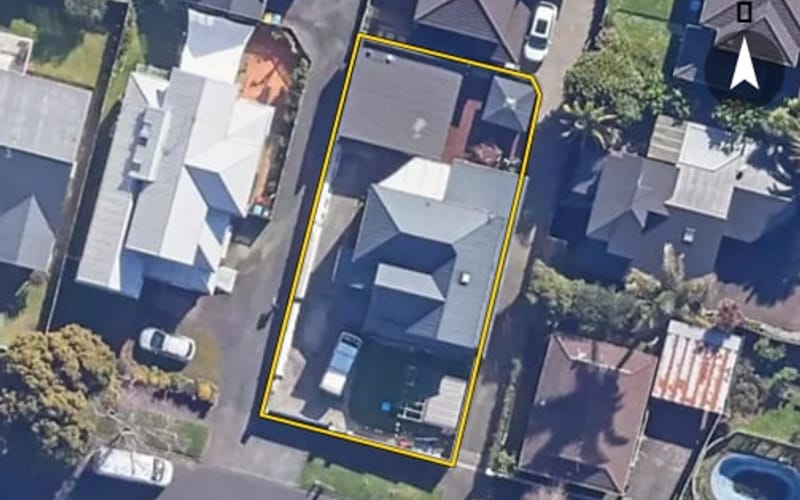 1 Heywood Crescent