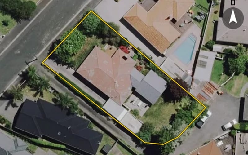 10 Minchin Crescent
