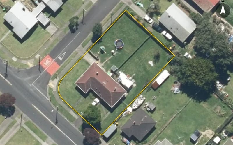 302 Bairds Road
