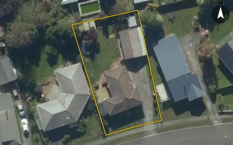 32 Wills Crescent