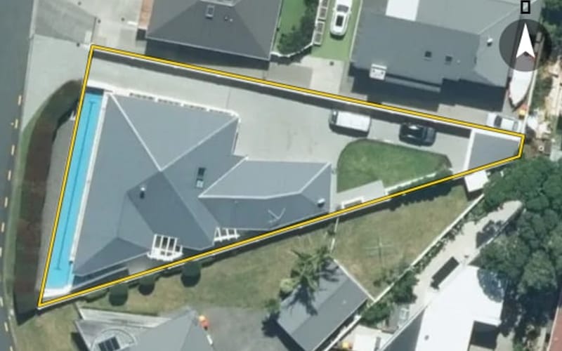 18 Bucklands Beach Road