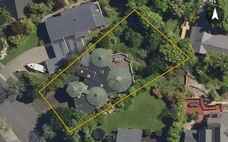 11 Aquarius Drive