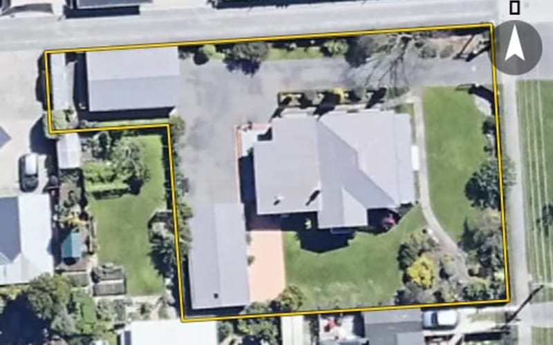 19 Mowat Street