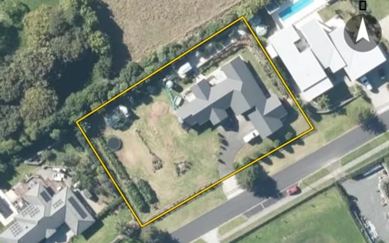 6 Capriole Crescent
