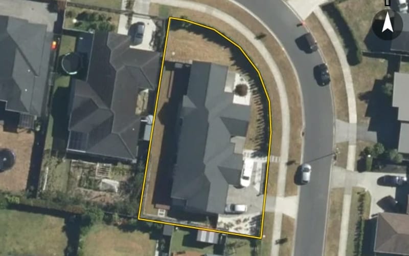 3 Sir Lincoln Drive