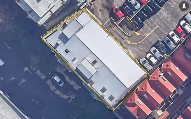 10 Eden Crescent