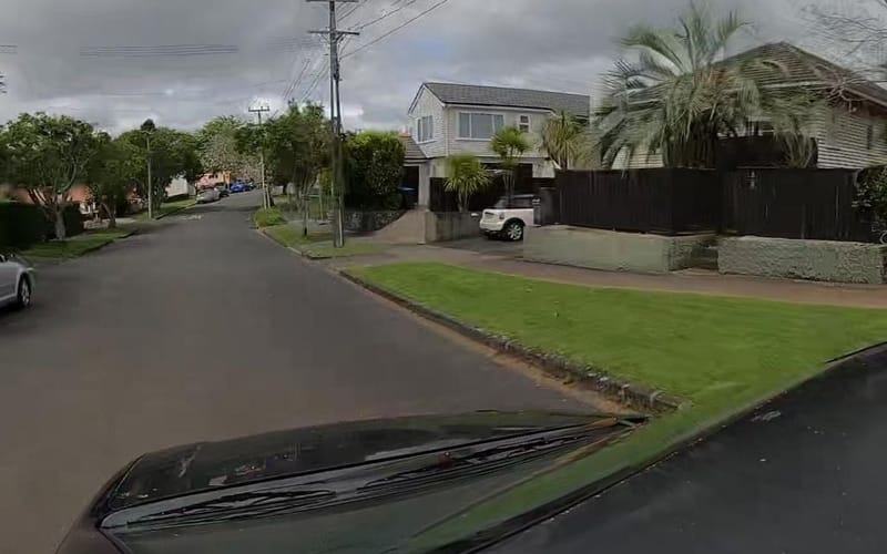 100 Te Kawa Road