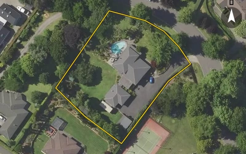 7 River Oaks Drive