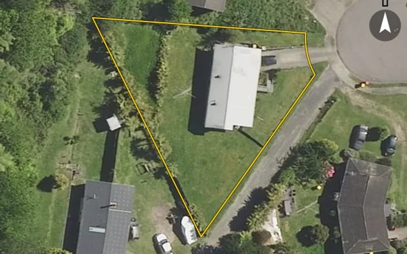 7 Takahe Place