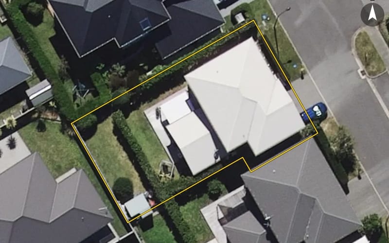 6 Chateau Crescent