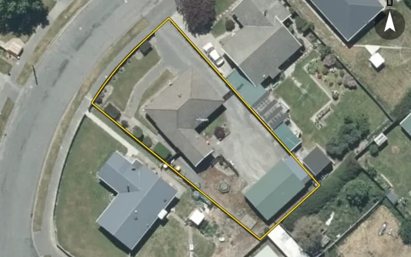 75 Davis Crescent
