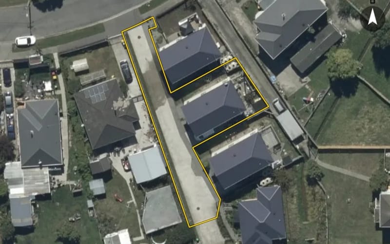 34B Rowcliffe Crescent