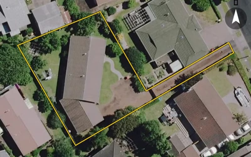 30 McMeekan Avenue