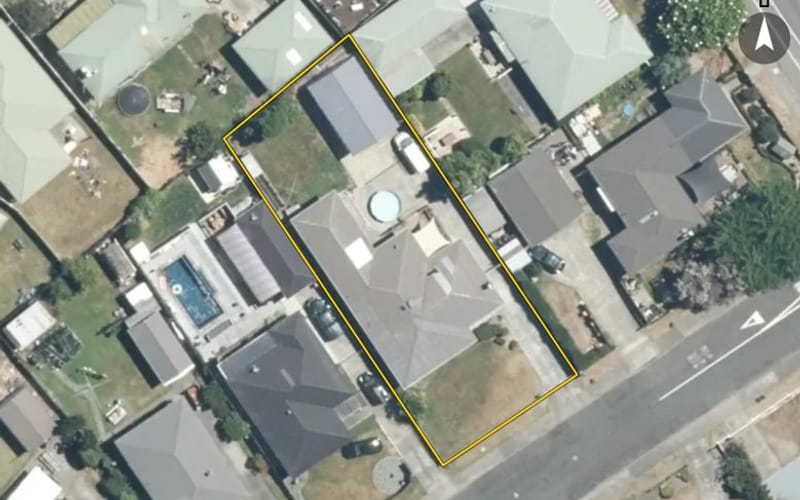 703 Maitland Crescent