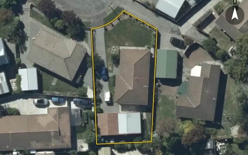 5 Warner Place