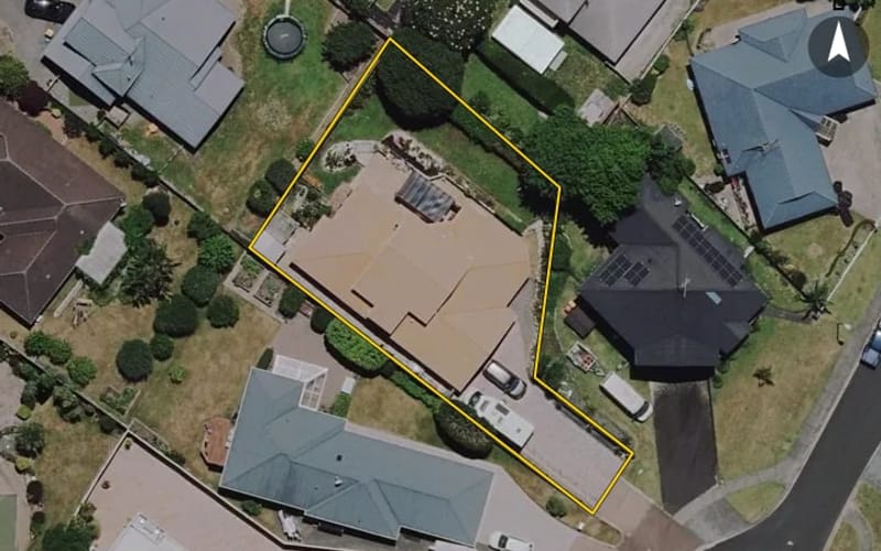 6 Sunset Close