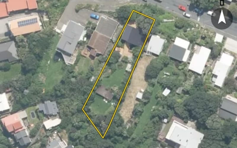 8 Robertson Street
