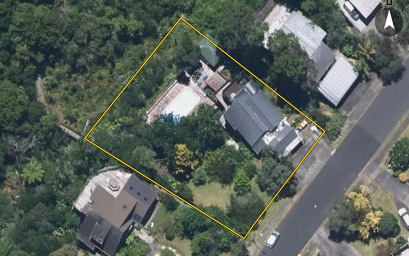 12 Montressor Place