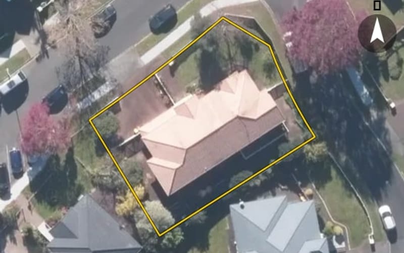 8 Belgate Place