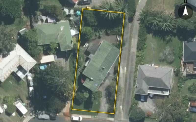 15 Roband Avenue