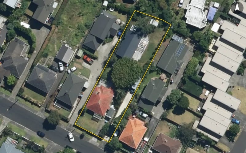 11 Vause Street