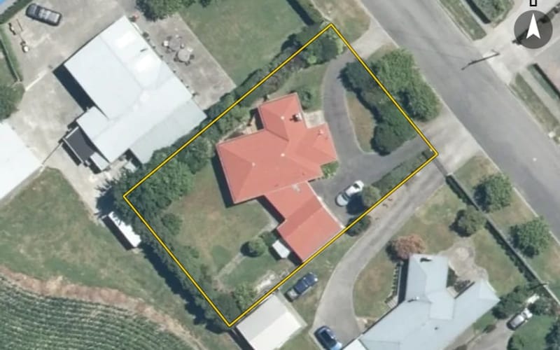 1108 Oliphant Road
