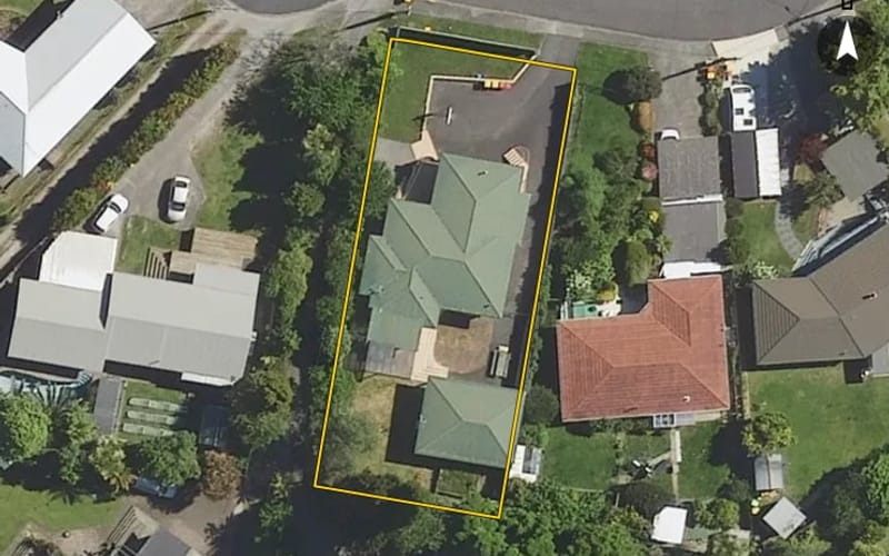 26 Wharepaina Crescent