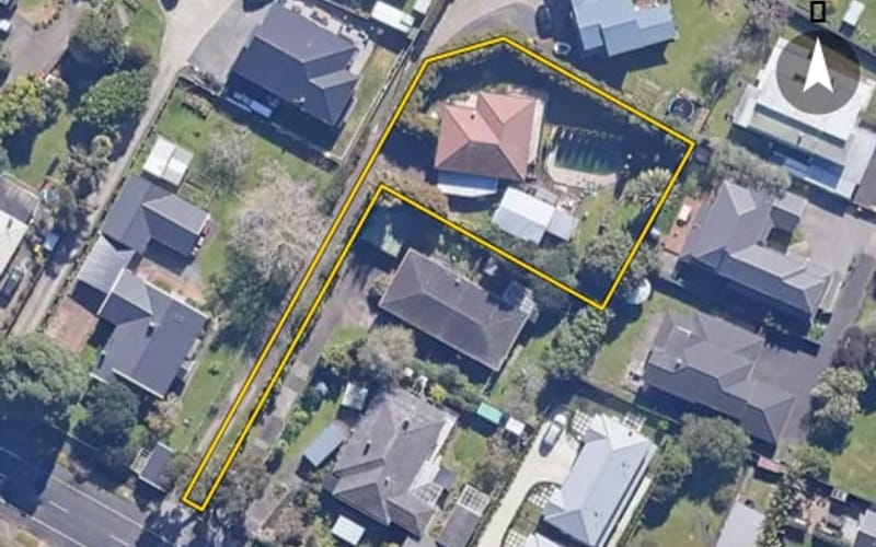 8 Boyd Avenue