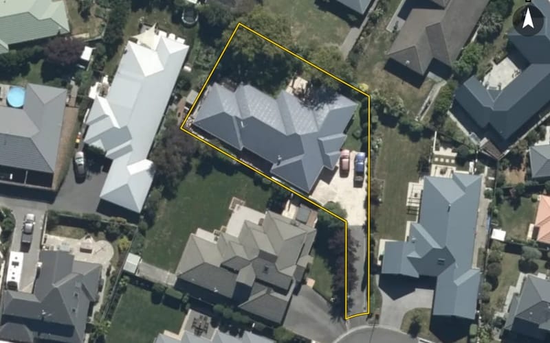 6 Napoleon Close