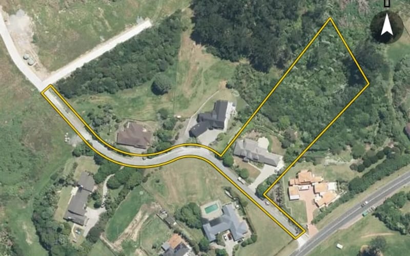 592 Redoubt Road