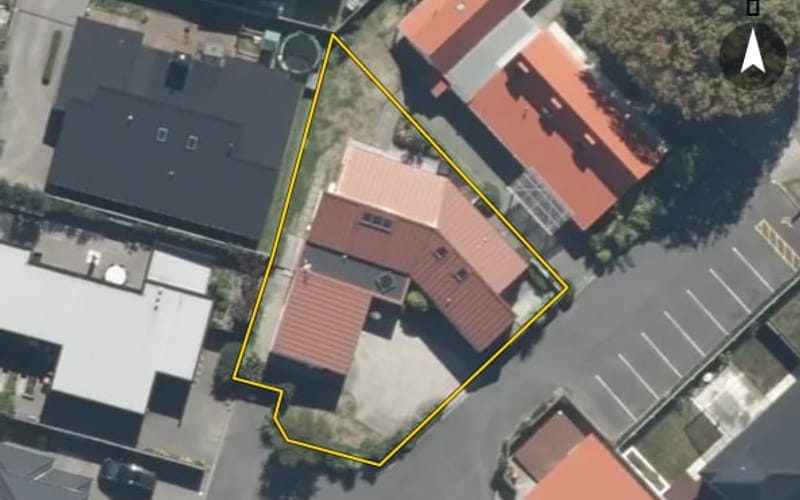 4 Francis Douglas Way