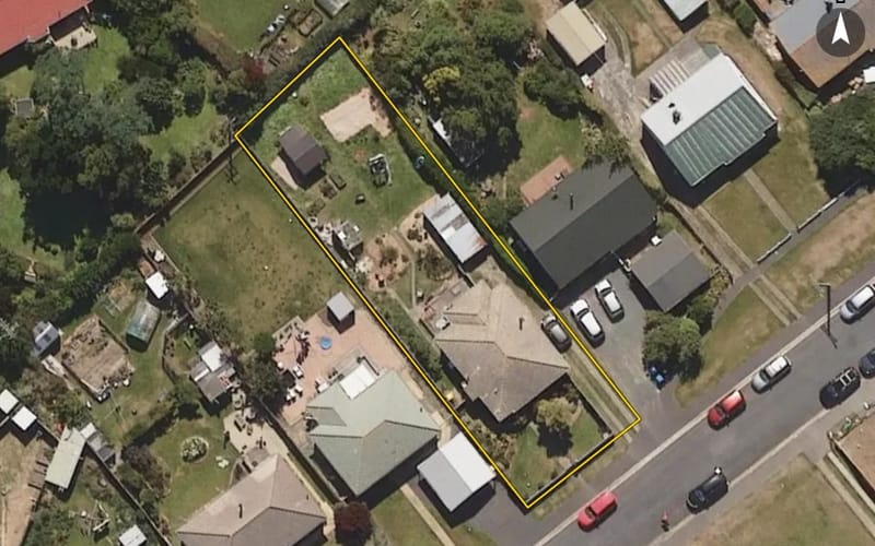 35 Albertson Avenue