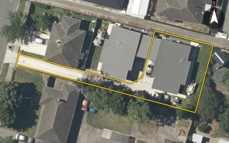 16B Savage Crescent