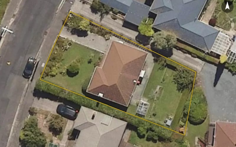 84 Hillary Street