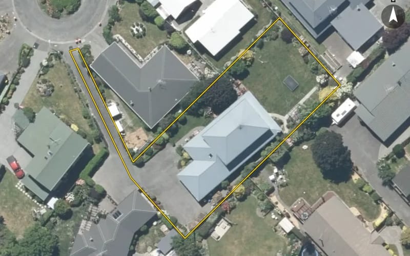 10 Falcon Drive