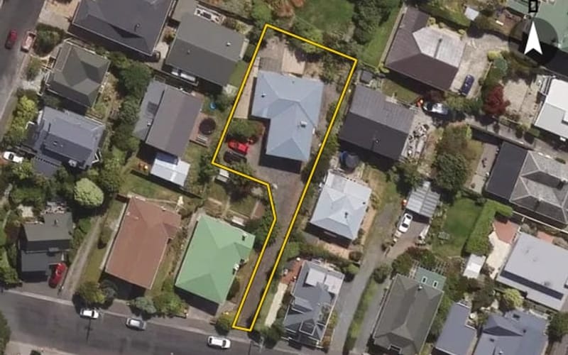 18 Preston Crescent