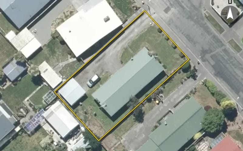 35 Churchill Avenue