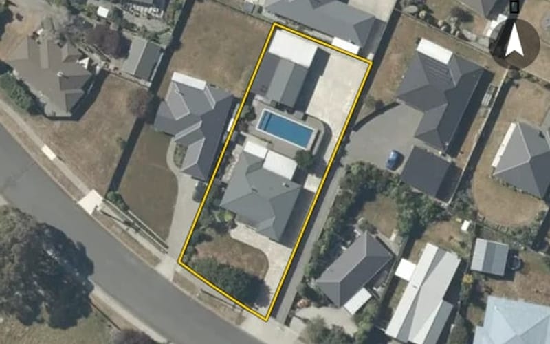 98 Solway Crescent