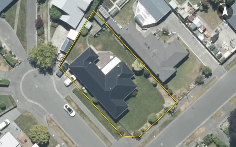 27 Reid Crescent