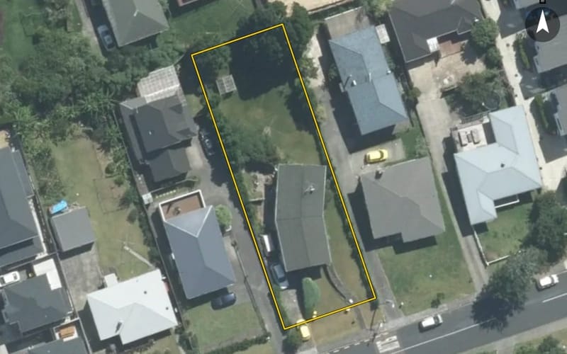 21 Bond Crescent