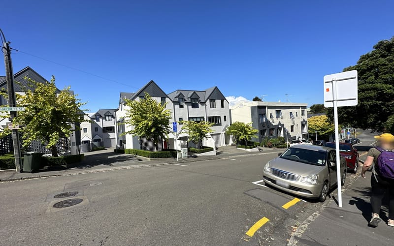 10/14 Harriett Street