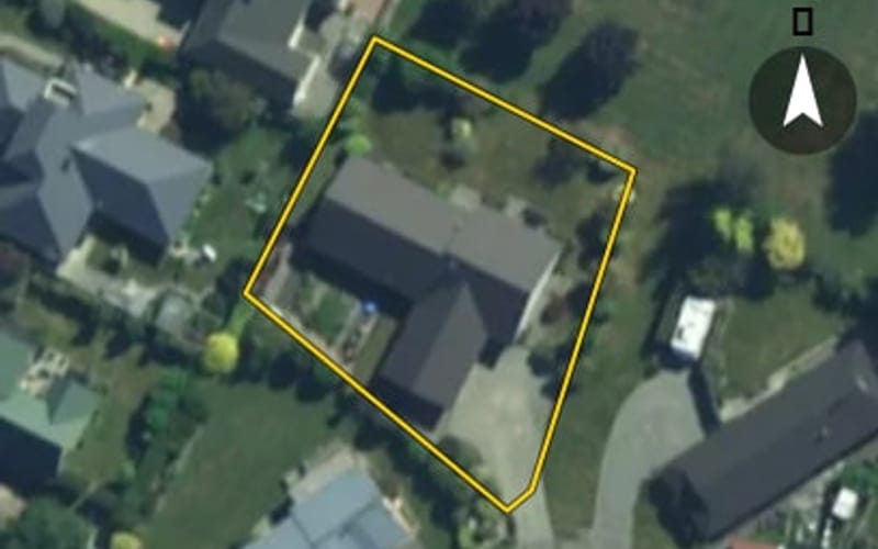 3 Raeburn Place