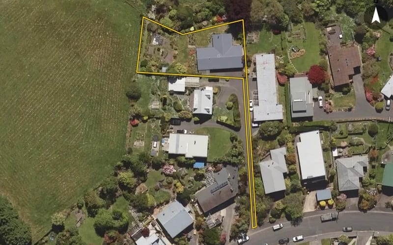 14 Larkins Street