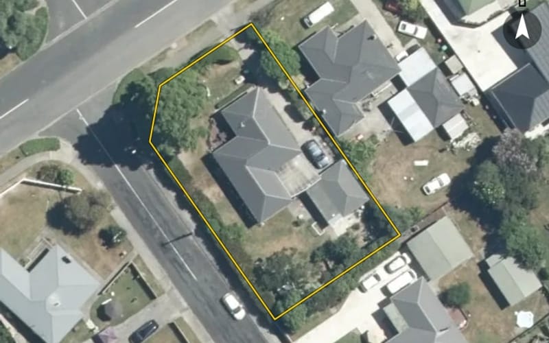 1415 Caroline Road