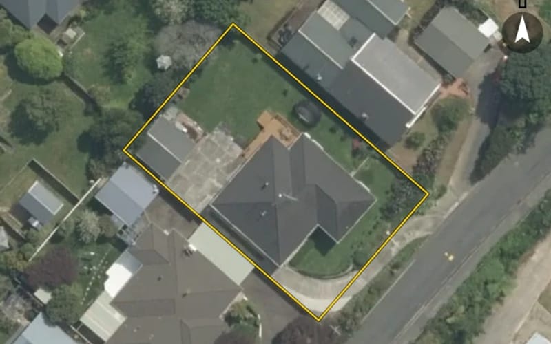 8 Ngatitoa Street