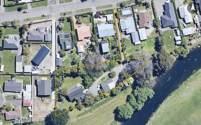 68A Dillons Point Road