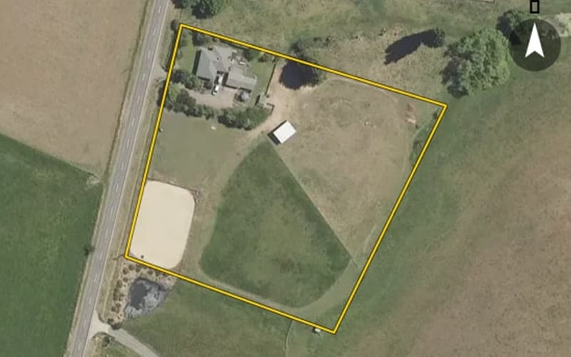 1387 Middle Road